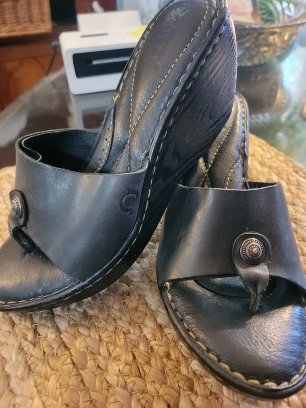 Womans Heeled Sandals/BORN